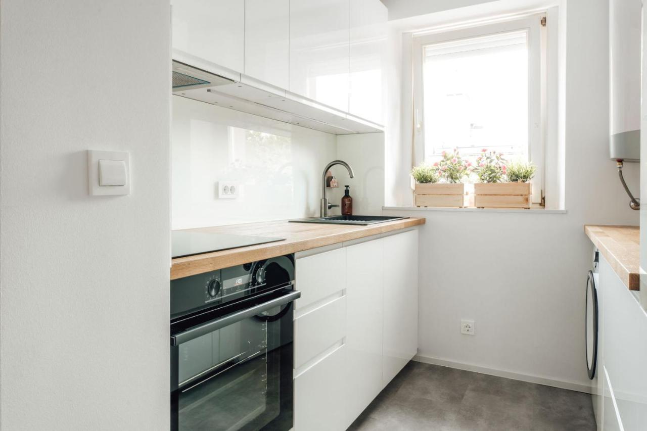 White Apartment - Free Parking Ljubljana Dış mekan fotoğraf